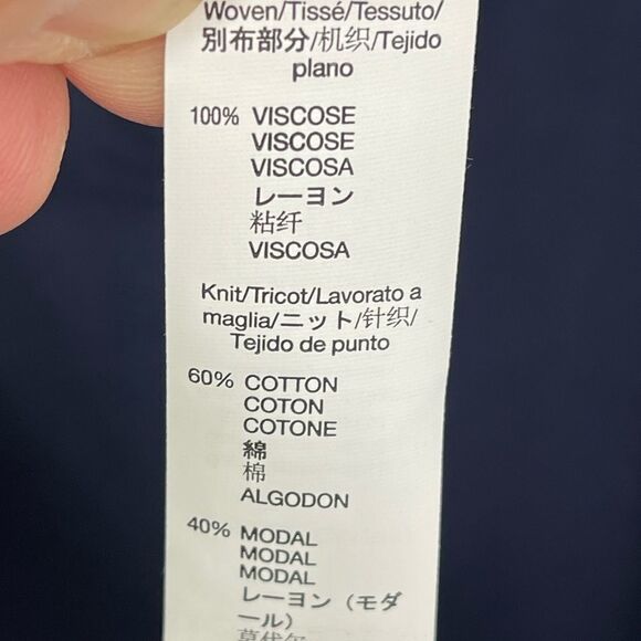 GAP NWT Navy Blue Mixed Media Sleeveless Top, hi/low hem, Small - Picture 10 of 11